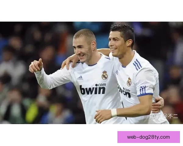 沙特联震撼官宣本泽马加盟新月